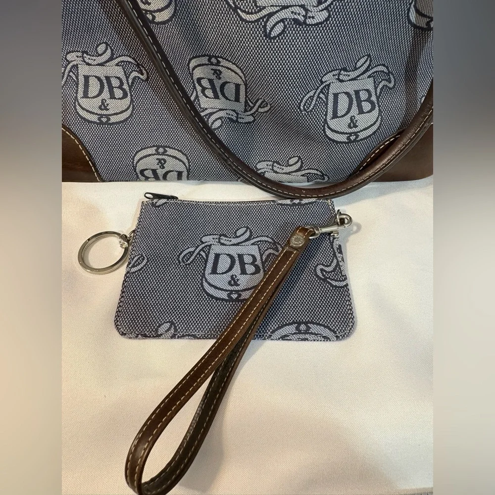 Dooney & Bourke Signature‎ Donegal DB Gray Large Dome Satchel Purse Leather Trim